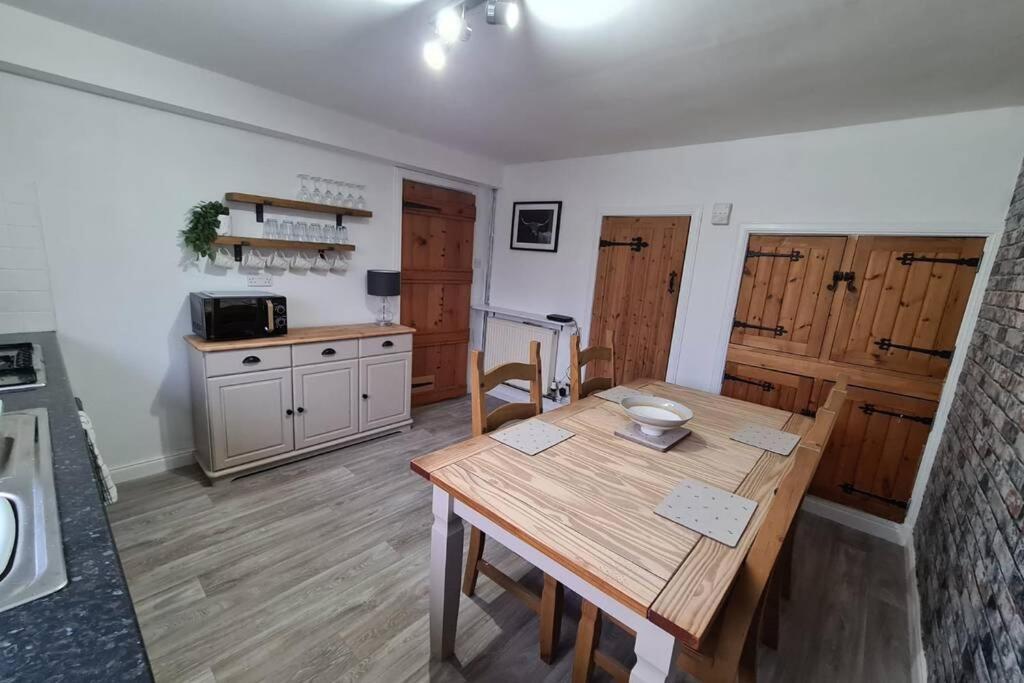 North Coast Property - North Coast Cottage เธอร์โซ ภายนอก รูปภาพ